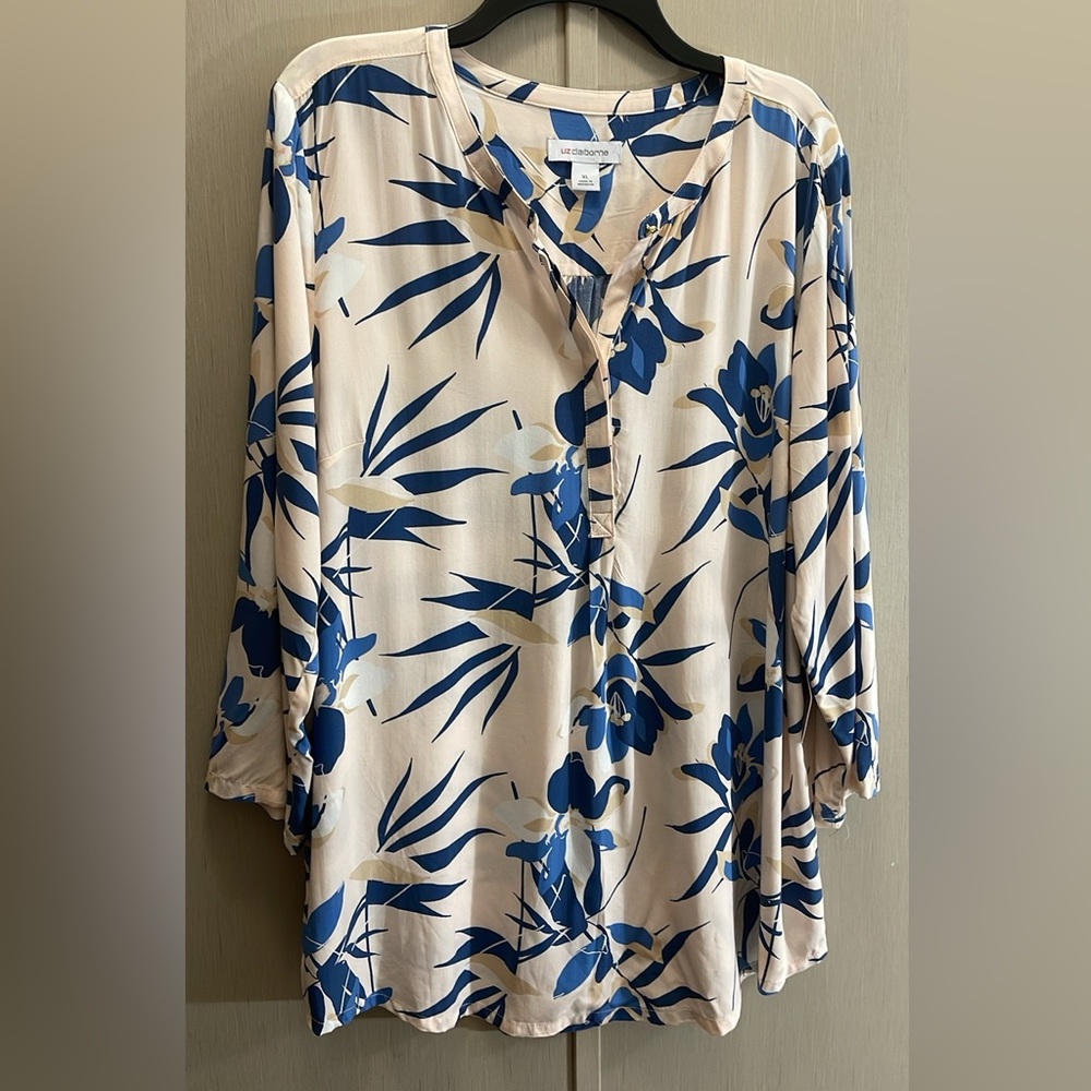 🔵 Liz Claiborne NWT XL pink blush blue Floral tropical Print Women's Top